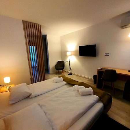 Hnl Aparthotel Sibiu Eksteriør billede